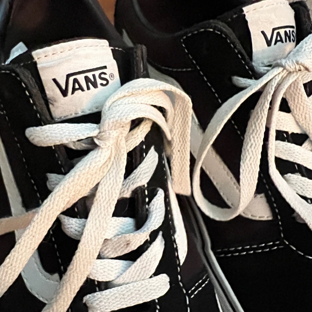VANS Off the Wall // 1 pair suede skateboard sneaker shoe Women’s 9 - Picture 5 of 9